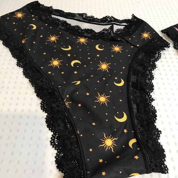 3 PAIR WOMENS BIKINI PANTIES GALAXY PRINT SIZE L NWT - Picture 3 of 6